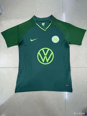 21-22 Wolfsburg dark green away