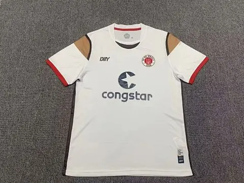 22-23 St. Pauli away
