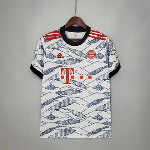 21-22 Bayern third away