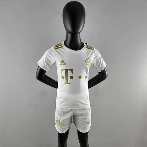 Ensemble de football enfant 22-23 Bayern Munich — Extérieur