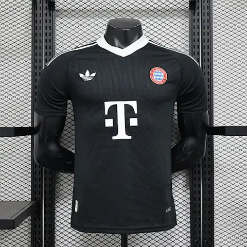 24-25 Bayern black goalkeeper player version Jersey