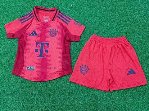 24-25 Bayern home kid kit