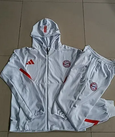 Bayern München 2025/26 White Hoodie Suit S-2XL