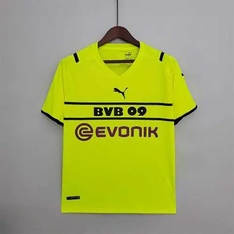 21-22 Dortmund third away
