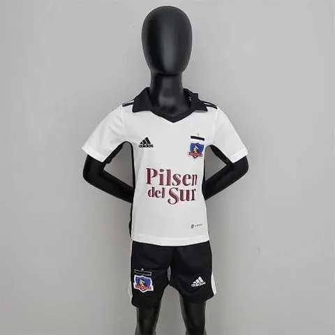 22-23 Colo-Colo home kids kit