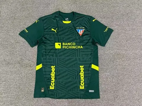 25-26 Universidad Catolica Quito third away jersey