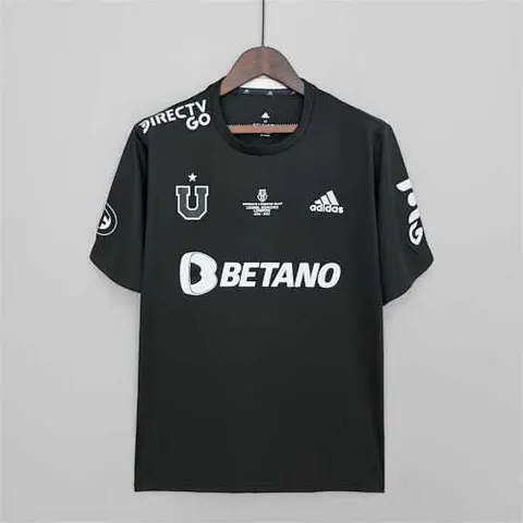22-23 University of Chile third away