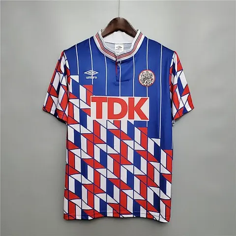 90_91 Ajax away