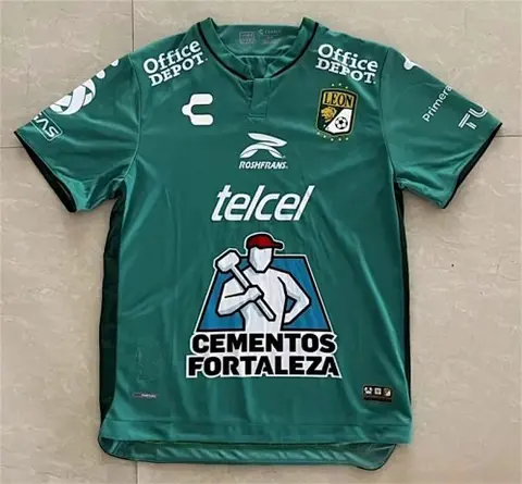 23-24 Leon home jersey