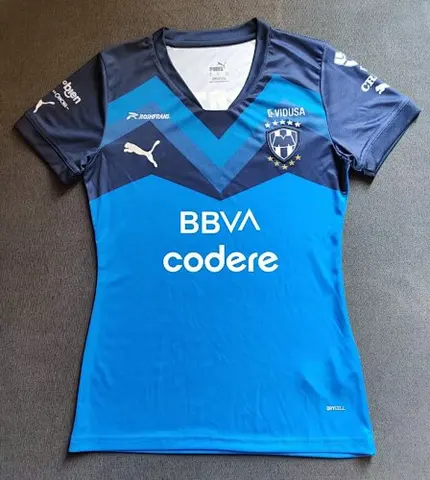 22-23 Monterrey away women