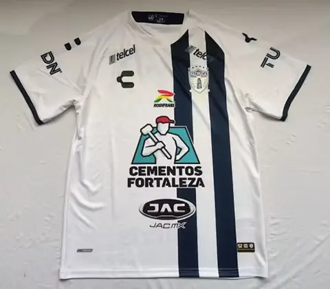 22-23 Pachuca goalkeeper