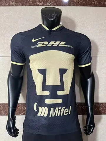 22-23 Pumas third player version