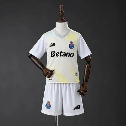 2026/27 FC Porto White Goalkeeper Kids Kit Soccer Jersey 16-28