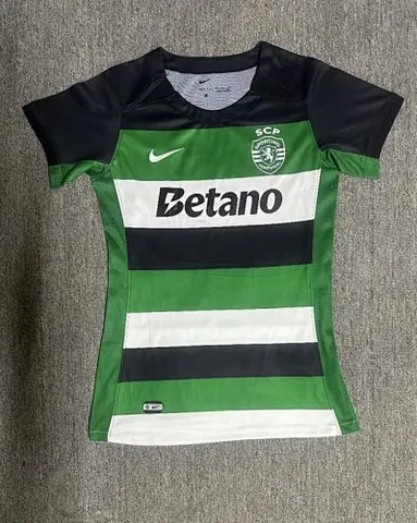 24-25 Sporting Lisbon home woman jersey