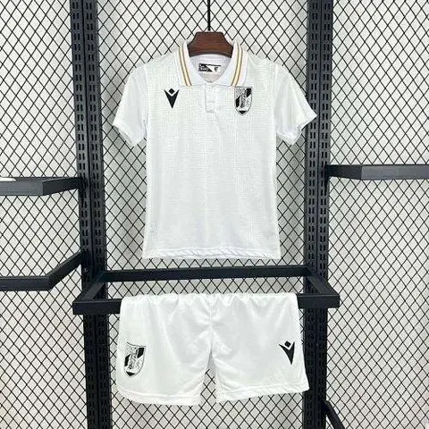 24-25 Vitoria de Guimaraes home kid kit