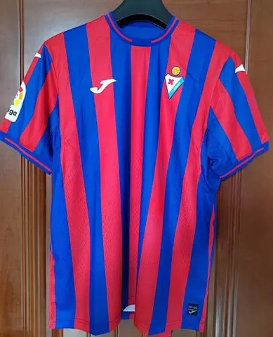 21-22 Eibar home