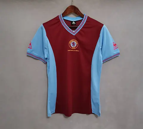 81-82 Alaves home