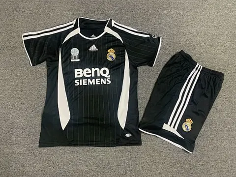 06-07 R MAD away retro kid kit