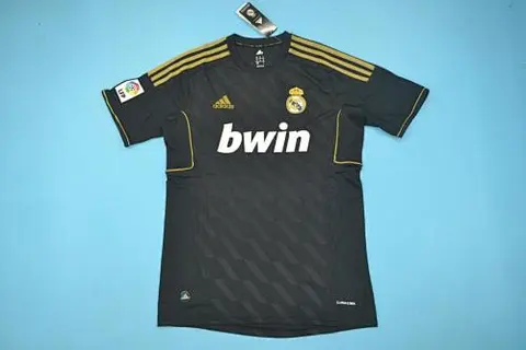 11-12 R MAD away black