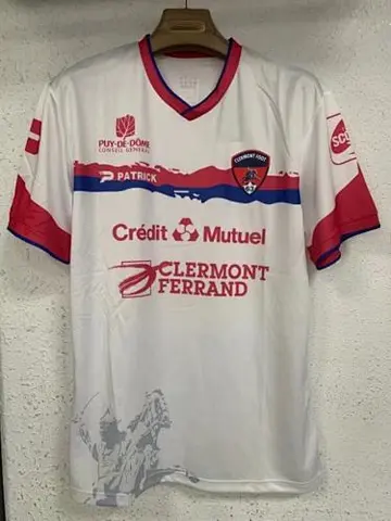 21-22 Clermont blanc extérieur
