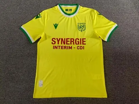 22-23 Nantes home