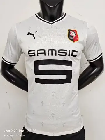 22-23 Stade Rennais away player version