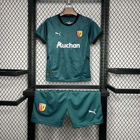 24-25 Lens away kid kit