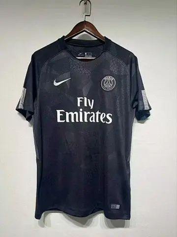 Maillot de football 17-18 PSG noir — Troisième maillot · Rétro