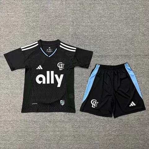25-26 Charlotte black kid kit
