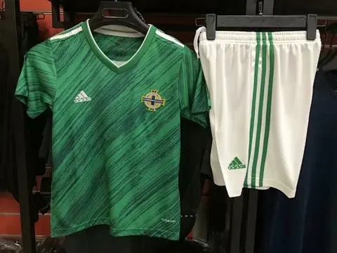 2020 Northern Ireland home green kids kit