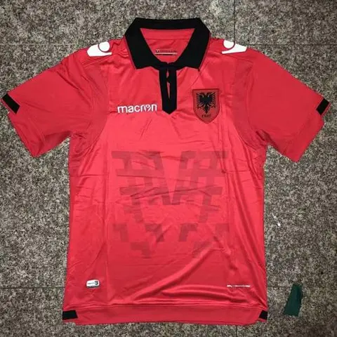 Albania 2019 domicile rouge