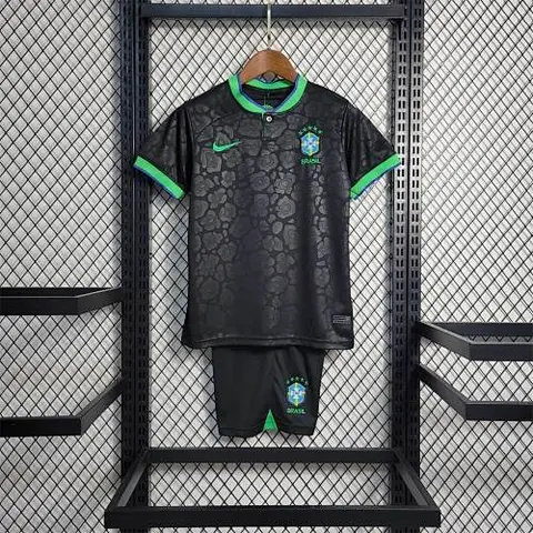 2022 Brésil Leopard noir enfant