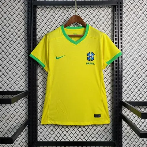2023 Brésil domicile femme