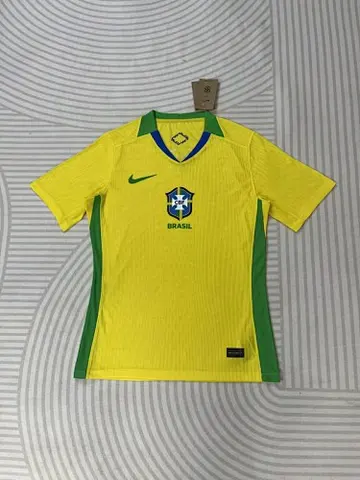 25-26 Brazil home woman jersey