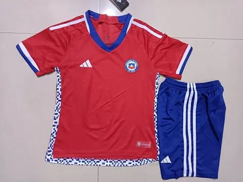 2022 Chile home kids kit