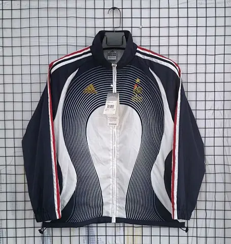 25-26 France black and white retro windbreaker
