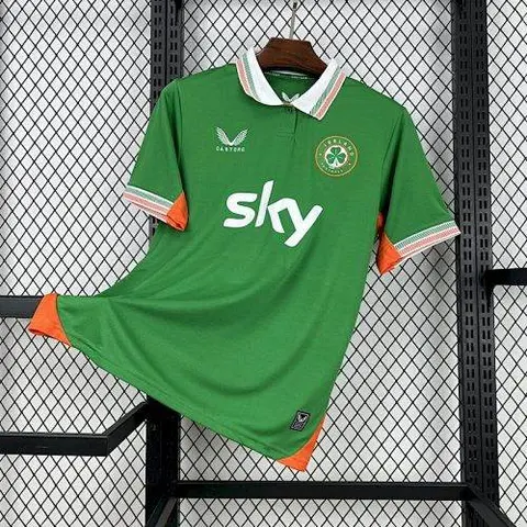 25-26 Ireland home jersey