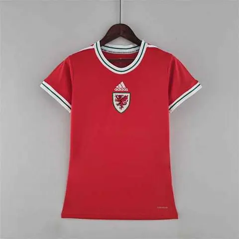 2022 Wales women red