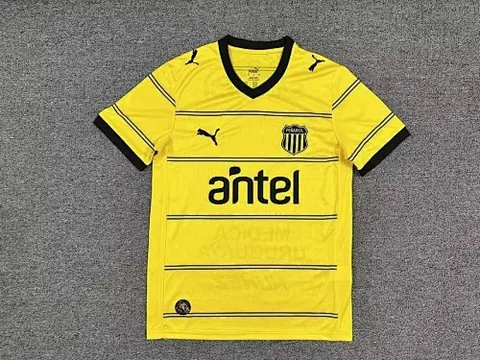 26-27 Penarol Away jersey
