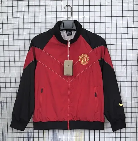 06/07 Manchester United Red Retro Windbreaker