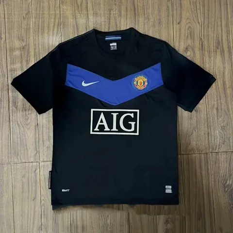 09-10 MNU away retro jersey