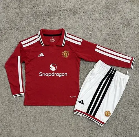 2026/27 Manchester United Home Long Sleeve Kids Kit 16-28