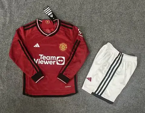 Ensemble de football enfant 23-24 MNU — Domicile · Manches longues · tailles 16–28
