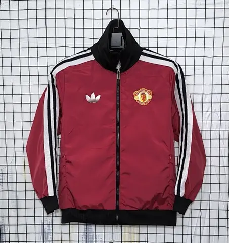 24/25 Manchester United Retro Windbreaker