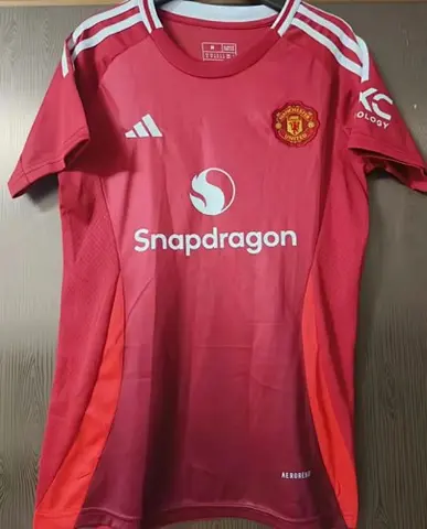 Maillot de football femme 24-25 MNU — Domicile