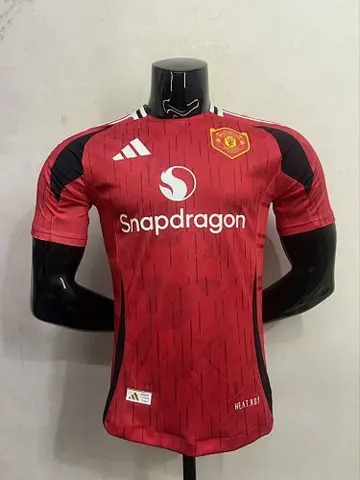 24-25 MNU rouge version joueur