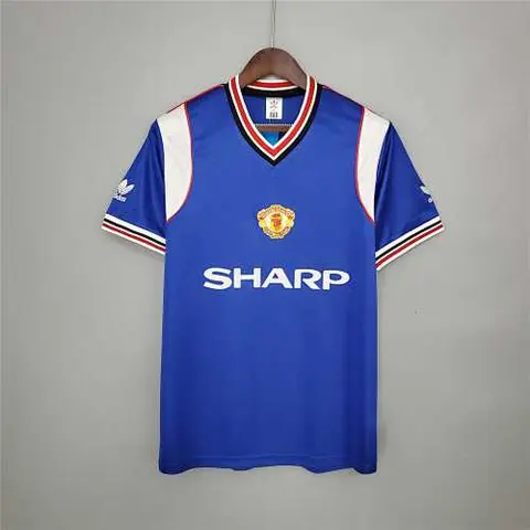 85-86 MNU away bule
