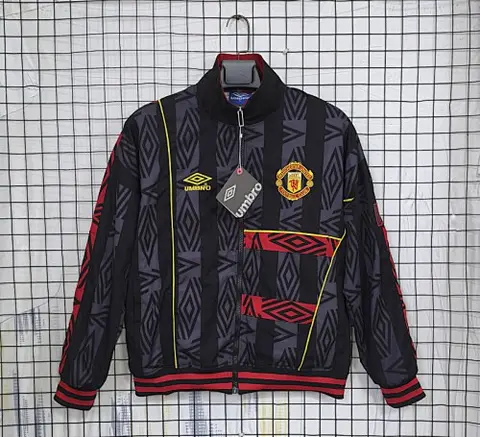 93/95 Manchester United black Retro Windbreaker