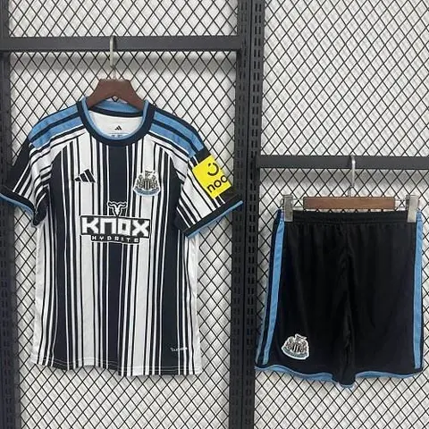 2026/27 Newcastle United Home Kids Kit Soccer Jersey Size 16-28