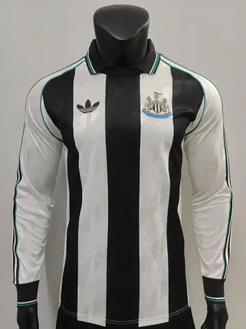 24-25 Newcastle Retro Model Long Sleeve Player version jersey